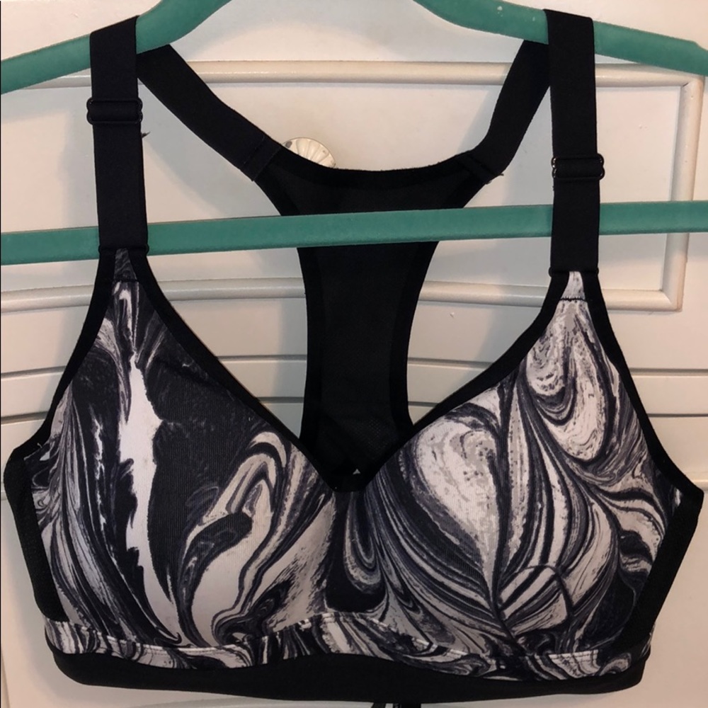 Victoria Secret Sports Bra